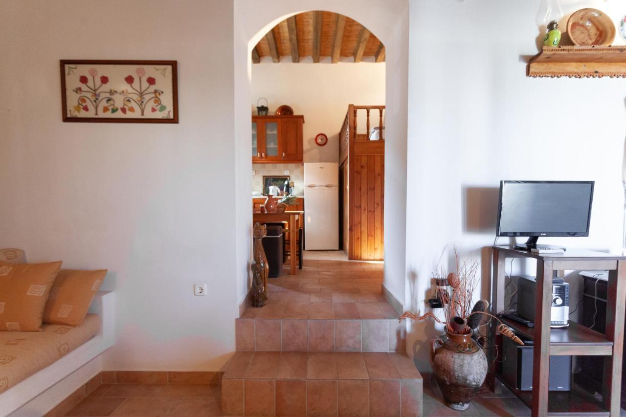 Batu Vacation House Monolithos  Dış mekan fotoğraf